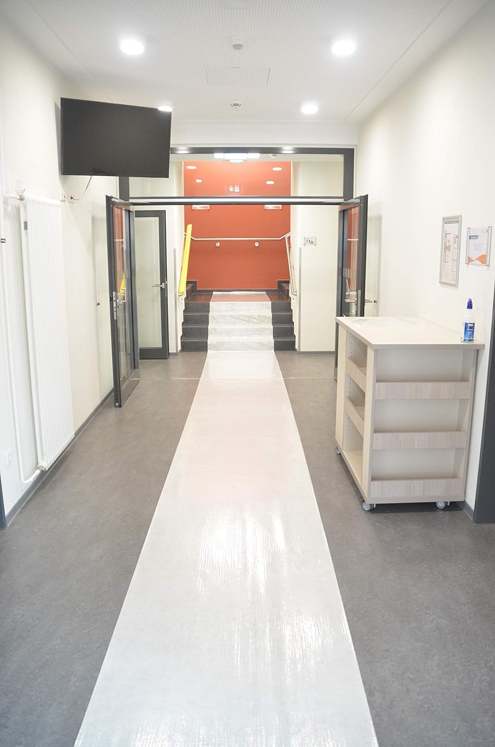 BFH-75 Zelfklevende beschermfolie wit, harde ondergrond (voor een scherpe pallet prijs, mail/app/bel) - Duopro.nl